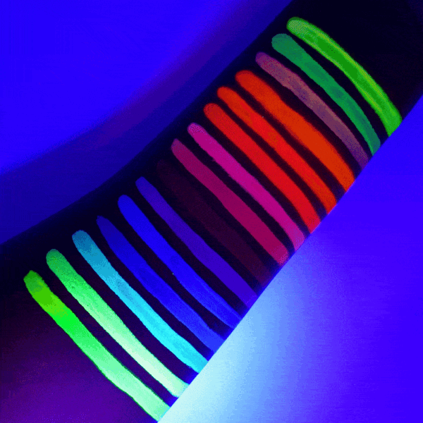 Santania UV Rainbow 15-Pan Palette - Vibrant UV Makeup Colors - Image 4